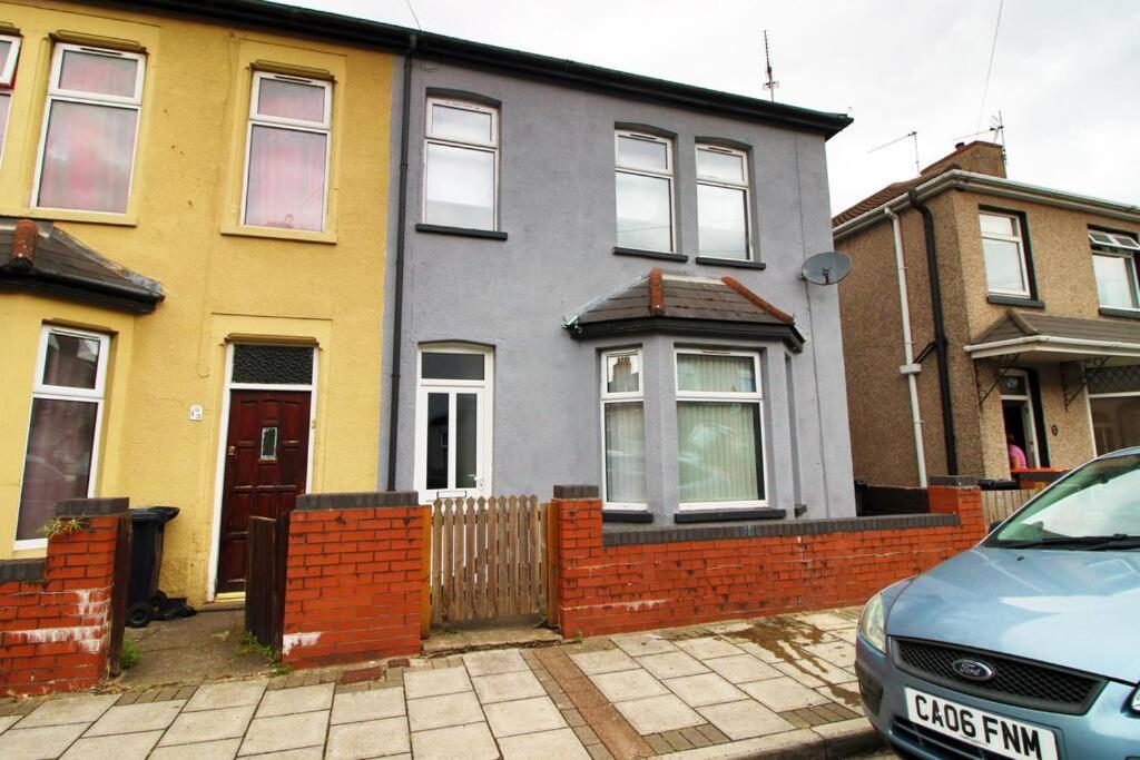 Вилла Holiday House For 7 Guests, Free Wi-Fi & Self Check-In Explore Newport Экстерьер фото